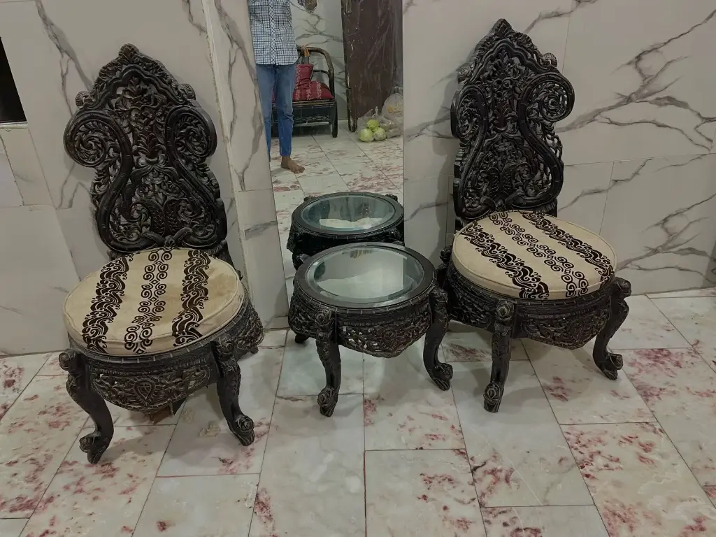 ANTIQUE MAHARAJA ENSEMBLE....